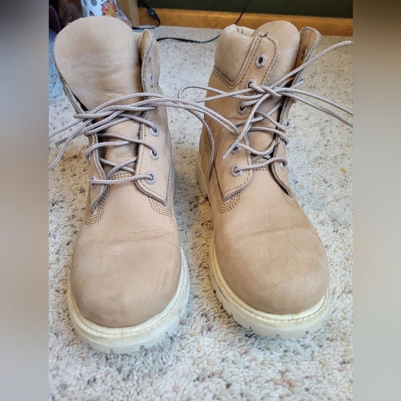 Timberland Boots - Picture 2 of 9